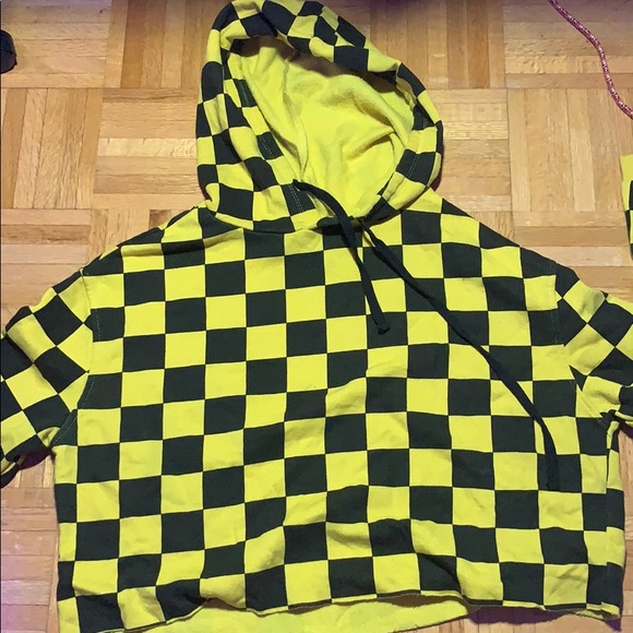 Checkered Black-Yellow Cropped Hoodie - Picture 2 of 2